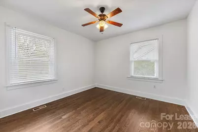 5711 Oak Drive, Charlotte, NC 28216 - Photo 17