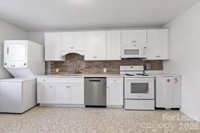 5711 Oak Drive, Charlotte, NC 28216 - Photo 11