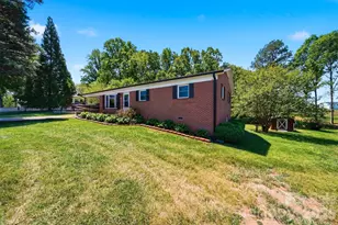 5075 Fleetwood Dr, Hickory, NC 28602 - Photo 3