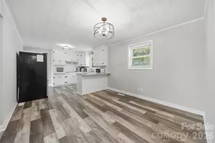 5075 Fleetwood Dr, Hickory, NC 28602 - Photo 9