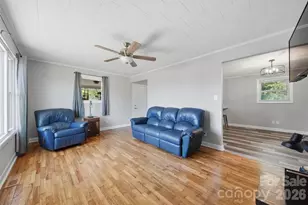 5075 Fleetwood Dr, Hickory, NC 28602 - Photo 7