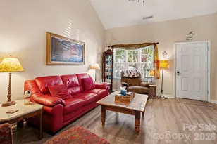 747 Rock Lake Glen, Fort Mill, SC 29715 - Photo 5