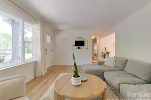 3228 Wicklow Pl, Charlotte, NC 28205 - Photo 5