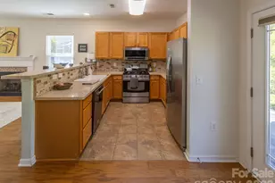128 Lower Grassy Branch Rd, Asheville, NC 28805 - Photo 3