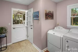 304 Wood Dale Dr, Hendersonville, NC 28791 - Photo 25