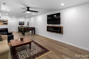 304 Wood Dale Dr, Hendersonville, NC 28791 - Photo 31
