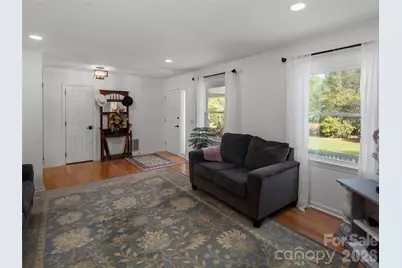 304 Wood Dale Drive, Hendersonville, NC 28791 - Photo 11