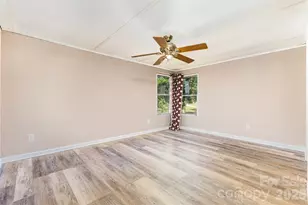 364 Paraham Road S, York, SC 29745 - Photo 9