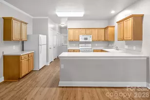 21232 Hickory St, Cornelius, NC 28031 - Photo 11