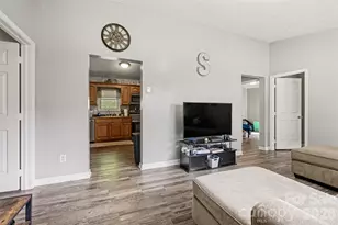 114 State St, Lincolnton, NC 28092 - Photo 7