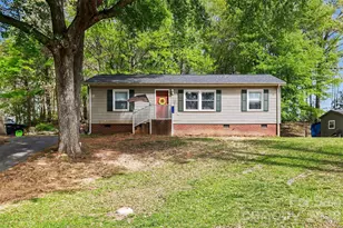 114 State St, Lincolnton, NC 28092 - Photo 3