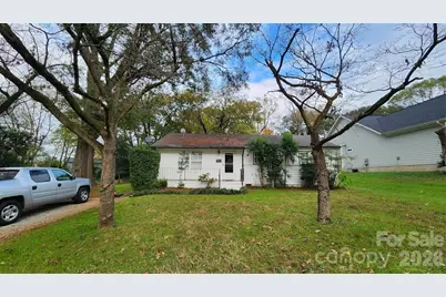 717 Tennyson Drive, Charlotte, NC 28208 - Photo 1
