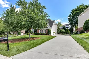 27246 Preston Pl, Fort Mill, SC 29707 - Photo 3