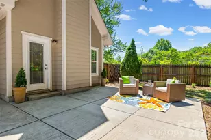2562 Roseview Ln, Charlotte, NC 28205 - Photo 25