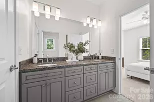 2562 Roseview Ln, Charlotte, NC 28205 - Photo 21