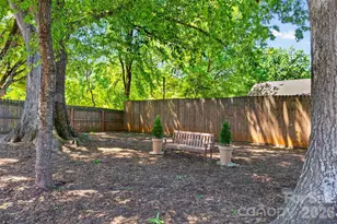 2562 Roseview Ln, Charlotte, NC 28205 - Photo 29