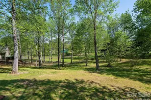 37 Crimson Ln, Hendersonville, NC 28792 - Photo 29