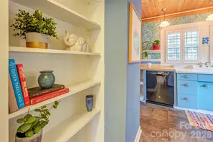 124 Evelyn Pl, Asheville, NC 28801 - Photo 9