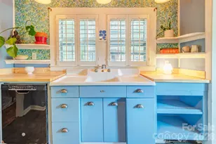 124 Evelyn Pl, Asheville, NC 28801 - Photo 11