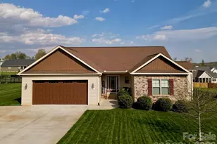 156 Greythorn Dr, Statesville, NC 28625 - Photo 1