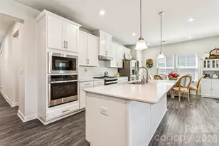 5042 Summer Surprise Ln, Charlotte, NC 28215 - Photo 5