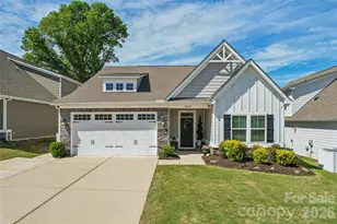 5042 Summer Surprise Ln, Charlotte, NC 28215 - Photo 1