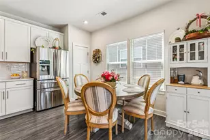 5042 Summer Surprise Ln, Charlotte, NC 28215 - Photo 11