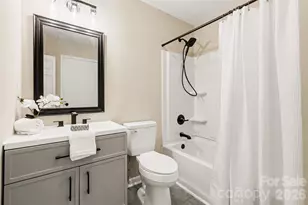 5801 Rocky Mt Ct, Charlotte, NC 28214 - Photo 17