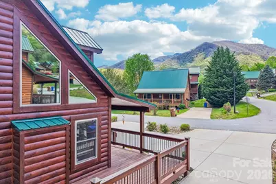 589 Panoramic Loop, Maggie Valley, NC 28751 - Photo 3