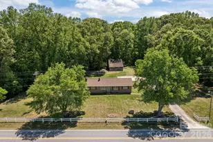 4000 Mt Pleasant Rd, Sherrills Ford, NC 28673 - Photo 3