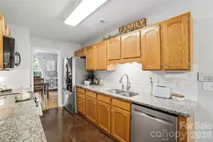 905 Matthews School Rd, Matthews, NC 28105 - Photo 7