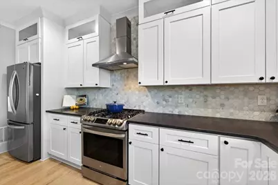 1413 Lomax Avenue, Charlotte, NC 28211 - Photo 13