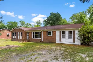 8315 Westbourne Dr, Charlotte, NC 28216 - Photo 39