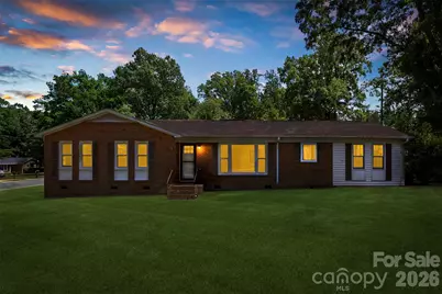 8315 Westbourne Drive, Charlotte, NC 28216 - Photo 37