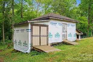 2009 Rocky Creek Ln, Dallas, NC 28034 - Photo 29