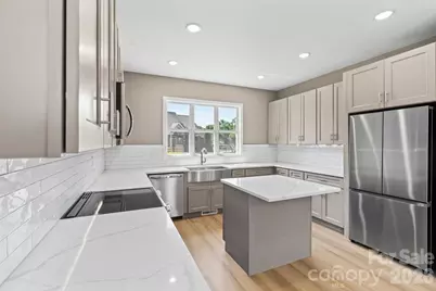 1033 12th Avenue Drive NW, Hickory, NC 28601 - Photo 15