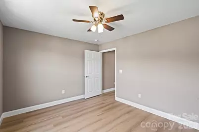 1033 12th Avenue Drive NW, Hickory, NC 28601 - Photo 23