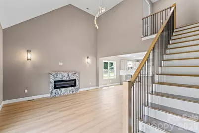 1033 12th Avenue Drive NW, Hickory, NC 28601 - Photo 9