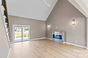 1033 12th Ave Dr NW, Hickory, NC 28601 - Photo 7