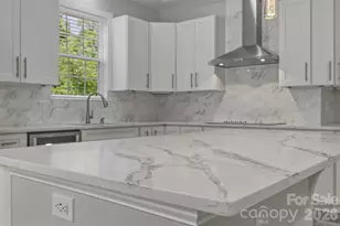 5330 Tuckaseegee Rd, Charlotte, NC 28208 - Photo 17