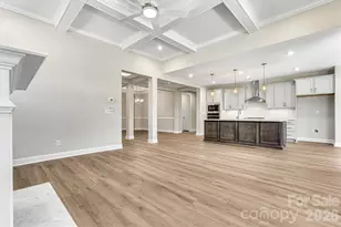 13320 Cozy Ct, Charlotte, NC 28215 - Photo 7