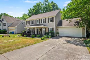 13333 Kintyre Ct, Matthews, NC 28105 - Photo 5