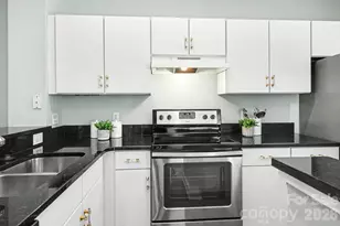 1007 Park West Dr, Charlotte, NC 28209 - Photo 7