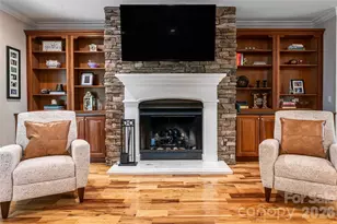 36 Snowshoe Dr, Asheville, NC 28803 - Photo 9