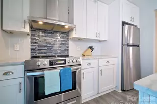 2515 Thornton Rd, Charlotte, NC 28208 - Photo 9