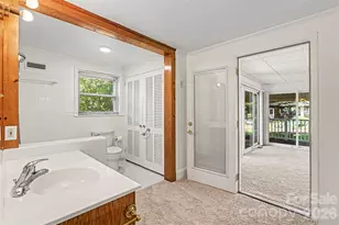 955 Hickory Nut St, Charlotte, NC 28205 - Photo 15