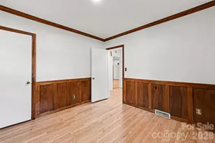 955 Hickory Nut St, Charlotte, NC 28205 - Photo 19