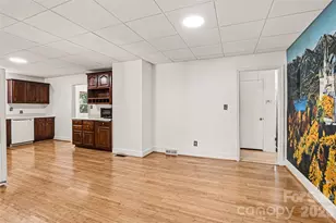 955 Hickory Nut St, Charlotte, NC 28205 - Photo 11