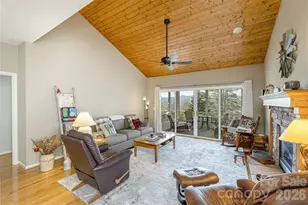 2115 Cumming Woods Ct, Hendersonville, NC 28739 - Photo 5