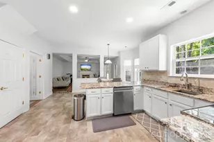 5302 Fairgrove Ln, Harrisburg, NC 28075 - Photo 11